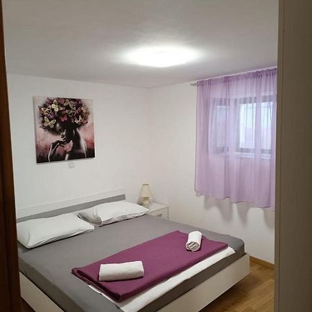 Apartment Dujas Spalato Esterno foto